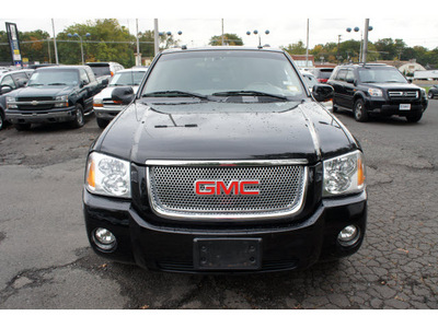 gmc envoy 2005 black suv denali gasoline 8 cylinders 4 wheel drive automatic 08812