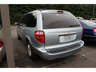chrysler town and country 2005 lt  blue van touring gasoline 6 cylinders front wheel drive automatic with overdrive 08902