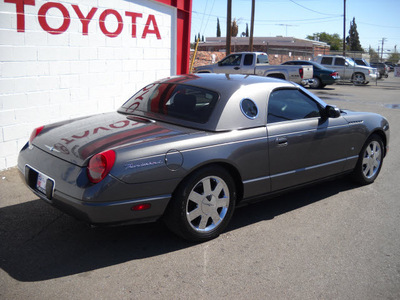 ford thunderbird 2003 gray deluxe gasoline 8 cylinders dohc rear wheel drive automatic 79925