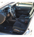 honda accord 2009 silver sedan lx gasoline 4 cylinders front wheel drive automatic 77065