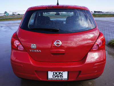 nissan versa 2011 red hatchback gasoline 4 cylinders front wheel drive automatic with overdrive 76018