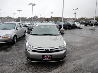 ford focus 2008 gray sedan gasoline 4 cylinders front wheel drive automatic with overdrive 60546