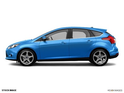 ford focus 2012 hatchback titanium gasoline 4 cylinders front wheel drive not specified 07724