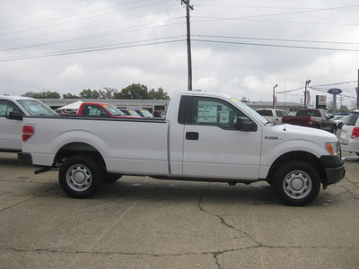 ford f 150 2011 white xl flex fuel 6 cylinders 2 wheel drive 6 speed automatic 62863