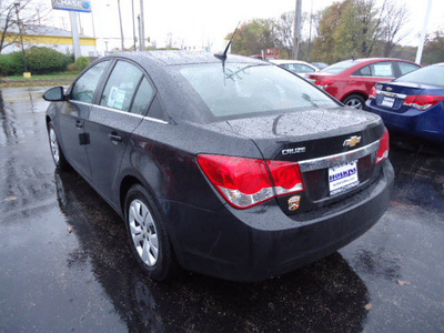 chevrolet cruze 2012 black sedan ls gasoline 4 cylinders front wheel drive automatic 60007