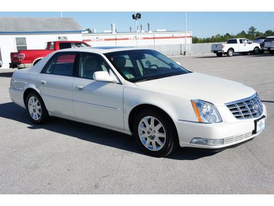 cadillac dts 2009 white sedan premium luxury gasoline 8 cylinders front wheel drive automatic 77388