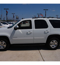 chevrolet tahoe 2011 white suv lt flex fuel 8 cylinders 2 wheel drive 6 speed automatic 77090