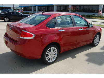 ford focus 2010 red sedan sel gasoline 4 cylinders front wheel drive automatic 77090