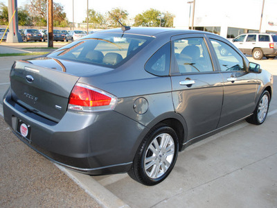 ford focus 2010 dk  gray sedan sel gasoline 4 cylinders front wheel drive automatic 75228