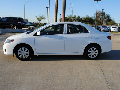 toyota corolla 2010 white sedan le gasoline 4 cylinders front wheel drive automatic 75228