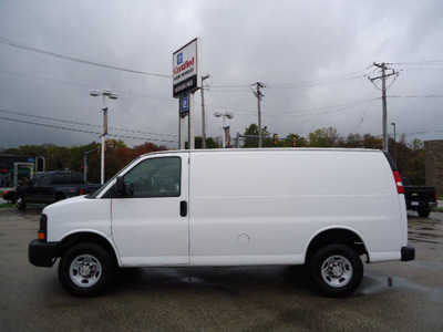 chevrolet express cargo 2009 white van 3500 gasoline 8 cylinders rear wheel drive automatic 60007