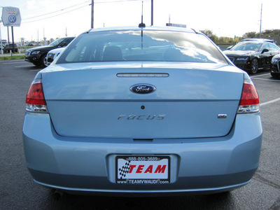 ford focus 2008 lt  blue sedan se gasoline 4 cylinders front wheel drive automatic with overdrive 46410