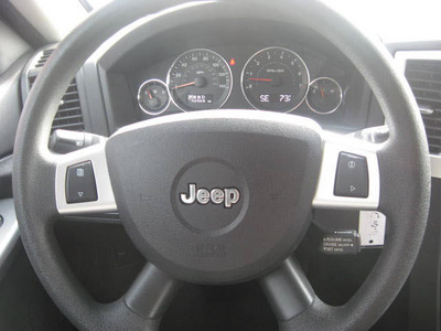 jeep grand cherokee 2010 silver suv laredo gasoline 6 cylinders 2 wheel drive automatic 33884