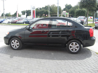 hyundai accent 2008 black sedan gls gasoline 4 cylinders front wheel drive automatic 33884