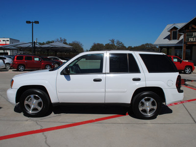 chevrolet trailblazer 2008 white suv ls gasoline 6 cylinders 2 wheel drive automatic 76087