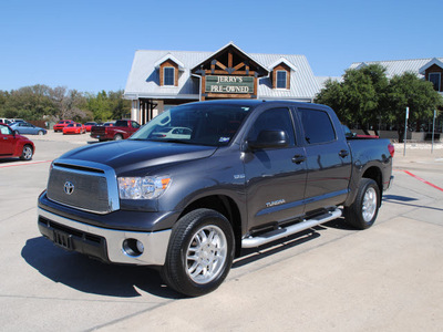 toyota tundra 2011 gray gasoline 8 cylinders 4 wheel drive automatic 76087