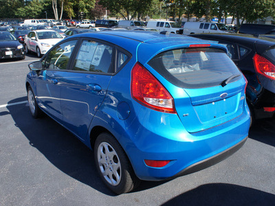 ford fiesta 2012 blue hatchback se gasoline 4 cylinders front wheel drive automatic with overdrive 08753