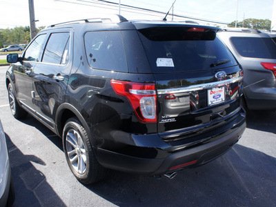 ford explorer 2012 black suv xlt gasoline 6 cylinders 4 wheel drive automatic with overdrive 08753