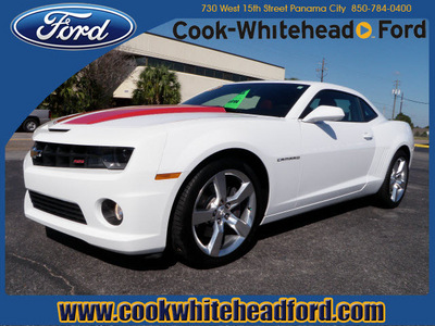 chevrolet camaro 2010 white coupe ss gasoline 8 cylinders rear wheel drive automatic 32401