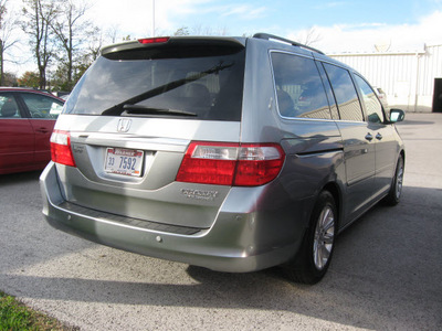 honda odyssey 2005 silver van touring gasoline 6 cylinders front wheel drive automatic 45840