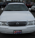 mercury grand marquis 2005 white sedan ls gasoline 8 cylinders rear wheel drive automatic with overdrive 55811