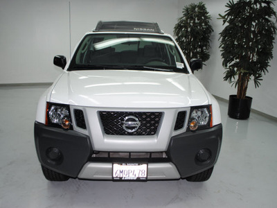 nissan xterra 2010 white suv gasoline 6 cylinders 2 wheel drive automatic 91731