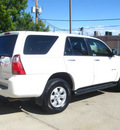 toyota 4runner 2007 white suv sr5 gasoline 6 cylinders 4 wheel drive automatic 80301