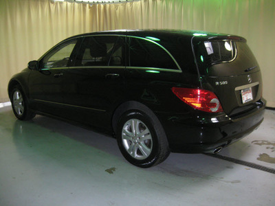mercedes benz r class 2006 black suv r500 gasoline 8 cylinders all whee drive automatic 44883