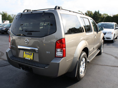 nissan pathfinder 2005 brown suv se gasoline 6 cylinders 4 wheel drive automatic with overdrive 07730