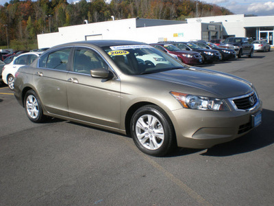 honda accord 2009 tan sedan lx p gasoline 4 cylinders front wheel drive automatic 13502