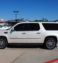 cadillac escalade esv 2008 white suv gasoline 8 cylinders all whee drive automatic 76087