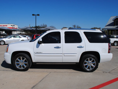 gmc yukon 2008 white suv denali gasoline 8 cylinders all whee drive automatic 76087