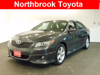 toyota camry 2011 gray sedan se gasoline 4 cylinders front wheel drive automatic 60062