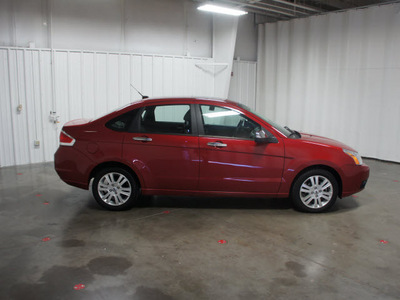 ford focus 2010 red sedan sel gasoline 4 cylinders front wheel drive automatic 76108