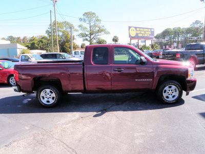 chevrolet silverado 1500 2008 dk  red pickup truck lt1 gasoline 8 cylinders 2 wheel drive automatic 32401