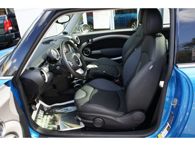mini cooper 2010 lt  blue hatchback s gasoline 4 cylinders front wheel drive 6 speed manual 08844