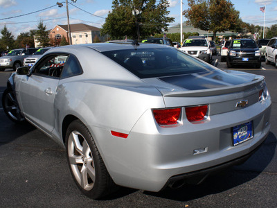 chevrolet camaro 2010 silver ice coupe ss gasoline 8 cylinders rear wheel drive automatic 07701