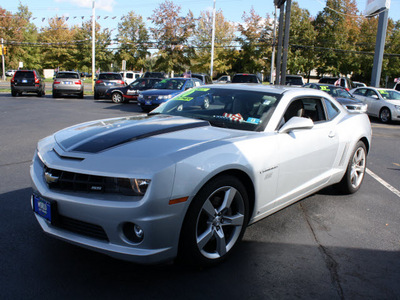 chevrolet camaro 2010 silver ice coupe ss gasoline 8 cylinders rear wheel drive automatic 07701