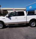 ford f 150 2009 white lariat flex fuel 8 cylinders 4 wheel drive automatic with overdrive 32401