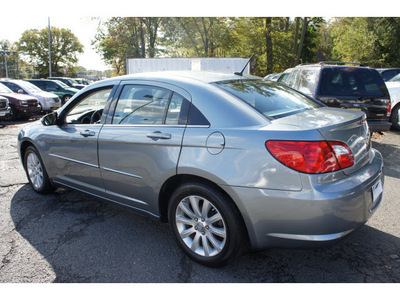 chrysler sebring 2010 gray sedan limited gasoline 4 cylinders front wheel drive automatic 08812