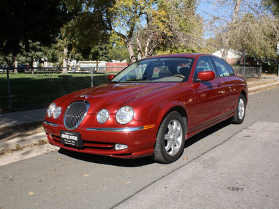 jaguar s type 2000 red sedan 4 0 gasoline v8 rear wheel drive automatic 80110