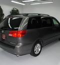 toyota sienna 2004 dk  gray van xle 7 passenger gasoline 6 cylinders front wheel drive automatic 91731