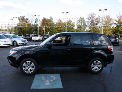 subaru forester 2009 black suv 2 5 x gasoline 4 cylinders all whee drive automatic 07701