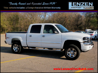 gmc sierra 1500 2006 white pickup truck crew cab sle z71 4x4 flex fuel 8 cylinders 4 wheel drive automatic 55318