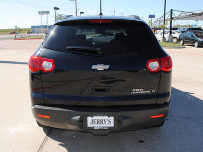 chevrolet traverse 2010 black suv lt gasoline 6 cylinders front wheel drive automatic 76087