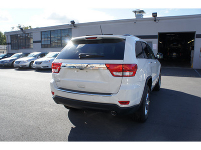 jeep grand cherokee 2011 white suv limited gasoline 6 cylinders 4 wheel drive automatic with overdrive 08844