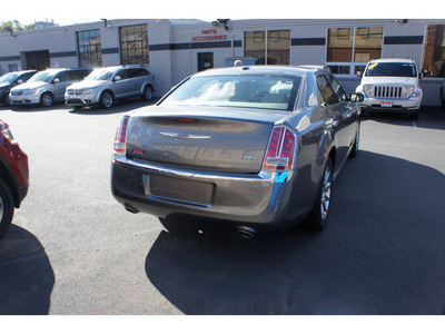 chrysler 300 2011 dk  gray sedan c gasoline 8 cylinders rear wheel drive automatic with overdrive 08844