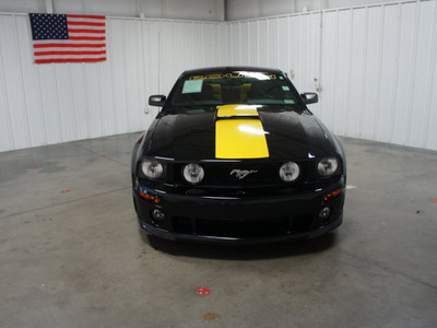 ford mustang 2008 black coupe gt roush ed  gasoline 8 cylinders rear wheel drive 5 speed manual 76108