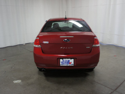 ford focus 2010 red sedan sel gasoline 4 cylinders front wheel drive automatic with overdrive 76108