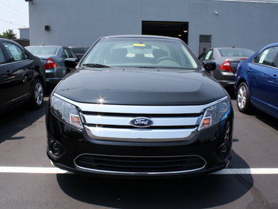 ford fusion 2012 black clearcoat sedan se flex fuel 6 cylinders front wheel drive 6 speed automatic 07735